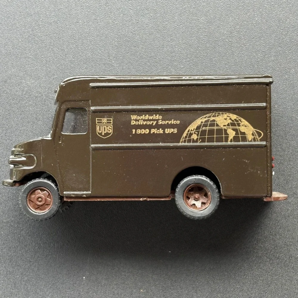 UPS Worldwide Delivery Service Diecast Metal Toy Truck Promotional Model  NO BOX